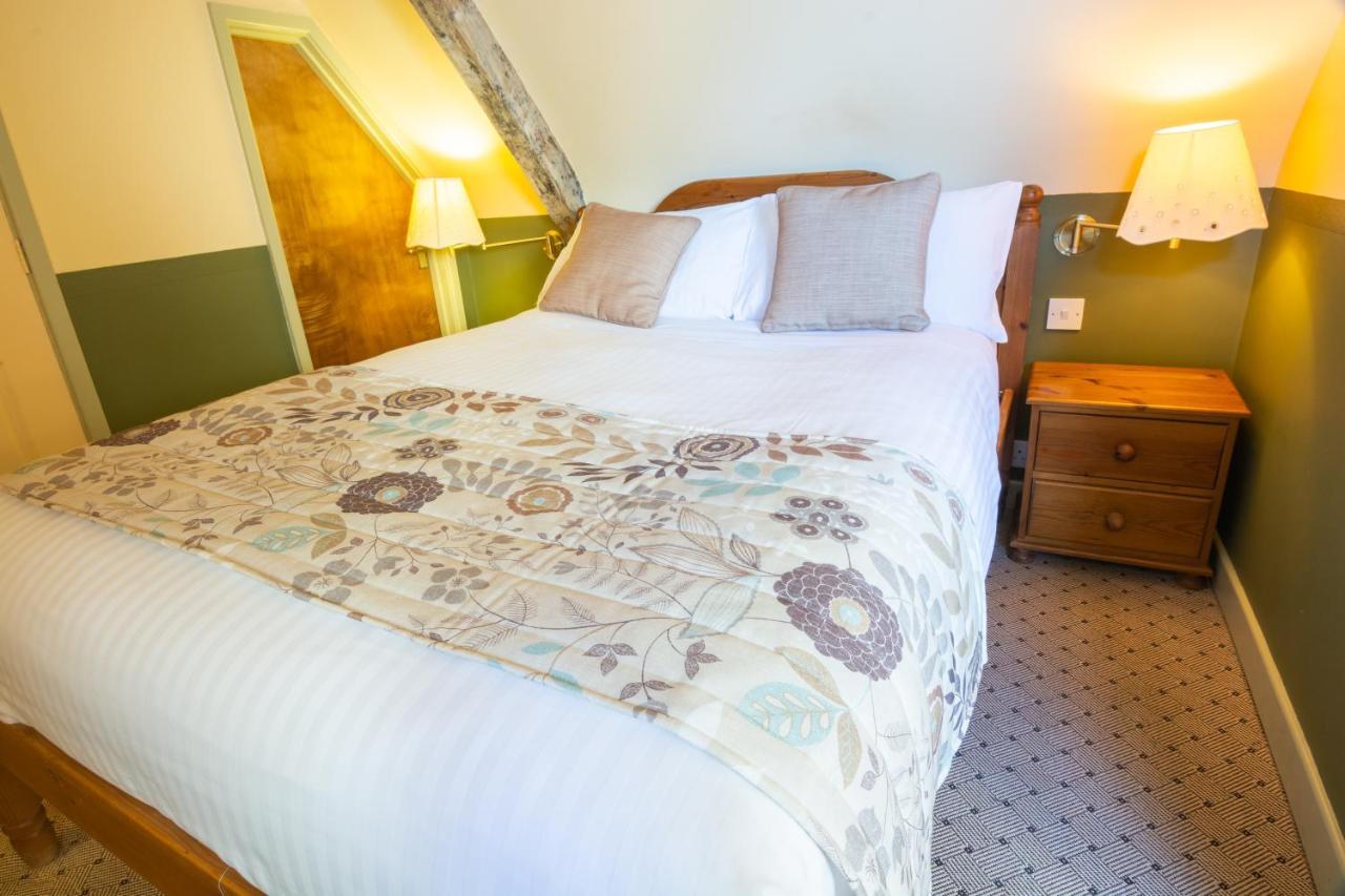 The Half Moon Inn And Country Lodge ヨービル エクステリア 写真