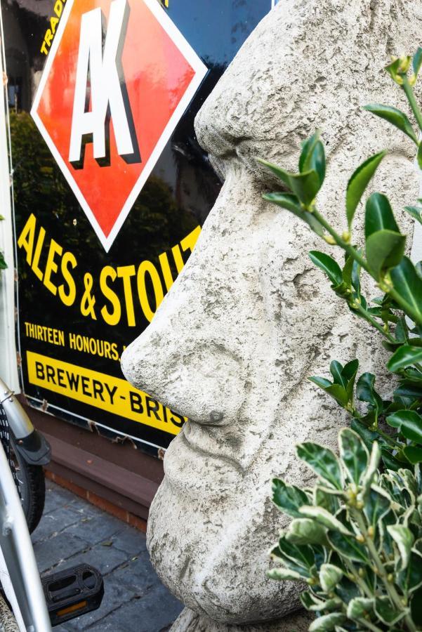 The Half Moon Inn And Country Lodge ヨービル エクステリア 写真