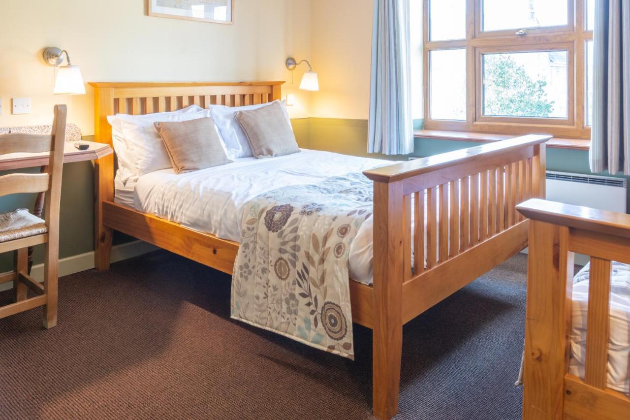 The Half Moon Inn And Country Lodge ヨービル エクステリア 写真
