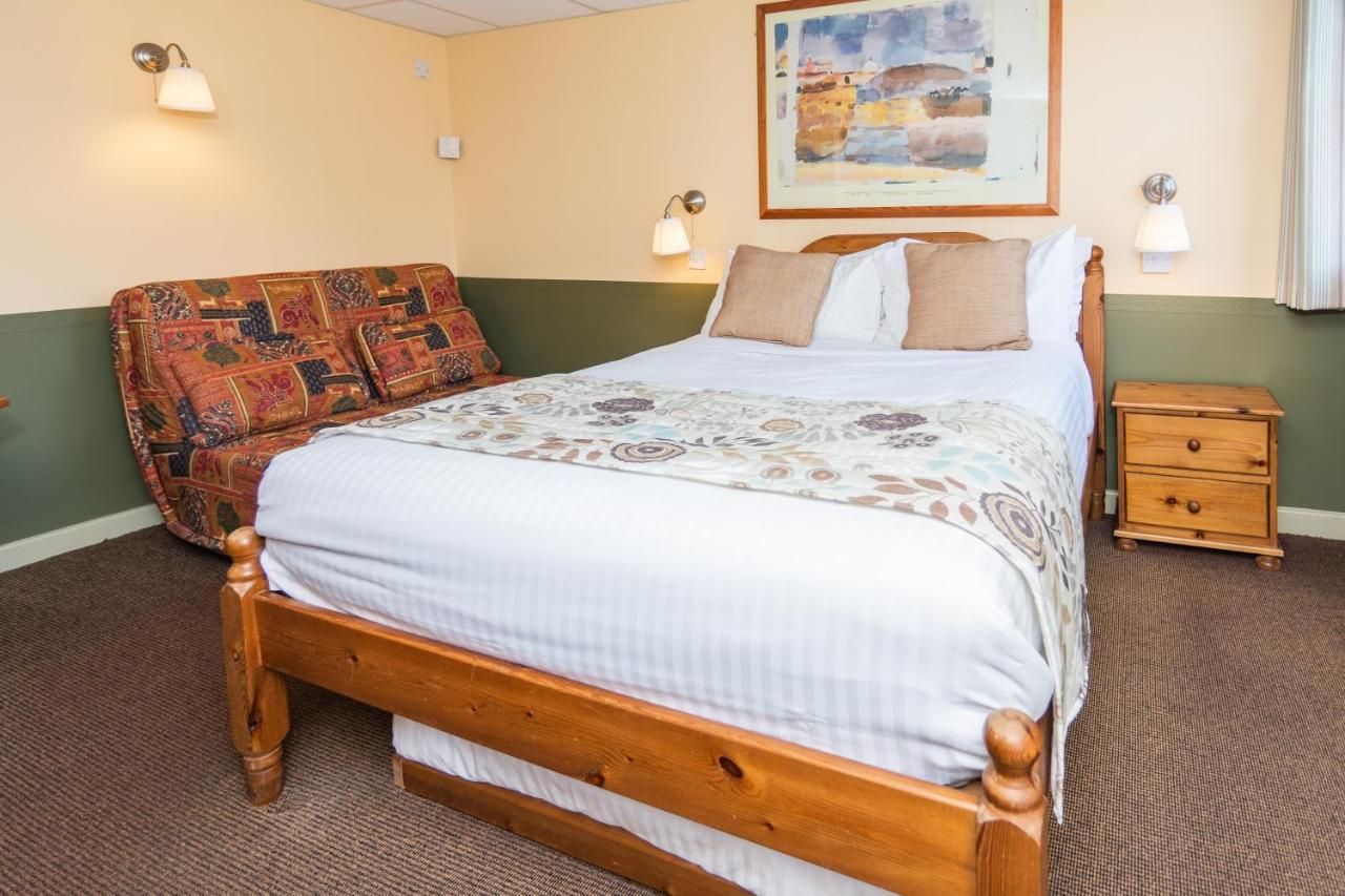 The Half Moon Inn And Country Lodge ヨービル エクステリア 写真